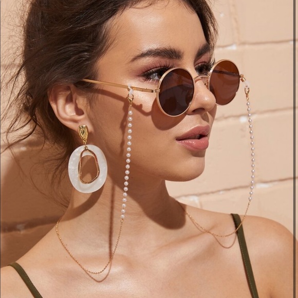 Fem Fatale Accessories - Pearl Glasses Chain